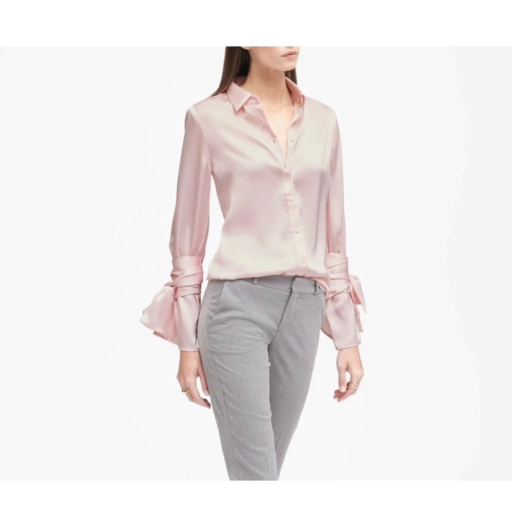Banana Republic Blouse Women LP Pink LS Soft Tie SL Satin Button Up Professional